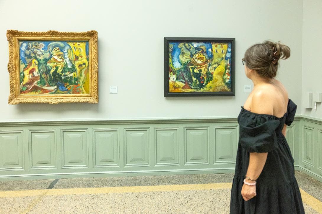 Besucherin Soutine Ausstellung Kunstmuseum Bern